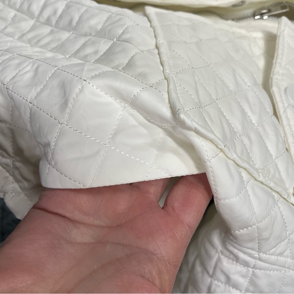 elodie Nordstrom rack off white cropped quilted jacket. Women’s size Med. NWT - Picture 7 of 7